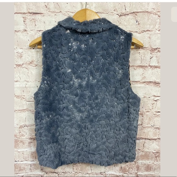 Betsey Johnson Vest Medium Faux Fur Leopard Soft - Picture 2 of 5